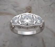 wedding photo - Three Stone Ring Setting Unique Look