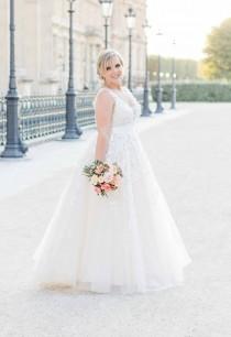 wedding photo - Doreen and Jayson's Sweet Paris Elopement - French Wedding Style