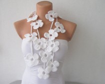wedding photo -  white flower scarf, hand crochet, lariat scarf, strand necklace, boho scarf, crochet jewelry