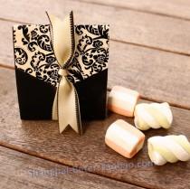 wedding photo -  Beter Gifts® 歐式個性高檔 #婚禮佈置 #大馬士革花紋 #喜糖袋 BETER-TH027#糖果盒        