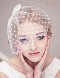 wedding photo - Spotted veil with small bow, short veil, polka dots