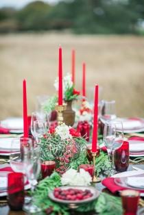 wedding photo - Red and Greenery Holiday Wedding Ideas - Belle The Magazine