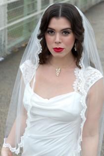 wedding photo - Gentle Lace Wedding Veil