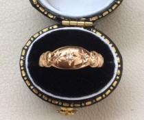 wedding photo - Antique 15ct Edwardian Diamond Gypsy Ring