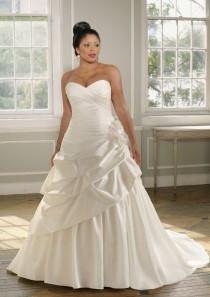 wedding photo - A-Line Strapless Sweetheart Neck Satin Plus Size Wedding Dress