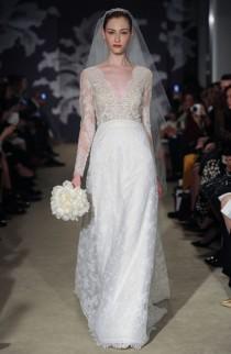 wedding photo - Women's Carolina Herrera 'Claudette' V-Neck Long Sleeve Lace A-Line Dress