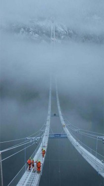 wedding photo - The Norway Sky Bridge