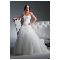 wedding photo - Stunning Tulle Ball Gown Strapless Scoop Neckline 2 In 1 Wedding Dresses With Lace Appliques,Beadings and Manmade Diamonds - overpinks.com