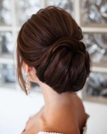 wedding photo - 4 Romantic Wedding Hairstyles To Complete Your Vision