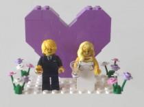 wedding photo - Lego Wedding Cake Topper *Customised' Lavender/Pink Pastel Theme Heart Bride And Groom Minifigures Wedding Gift Favor Personalised