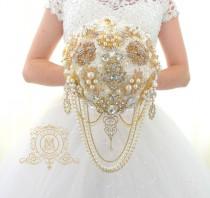 wedding photo - READY TO SHIP 8" Gold Brooch bouquet. Luxury pearl , gold jeweled broach bouqet by MemoryWedding Luxury