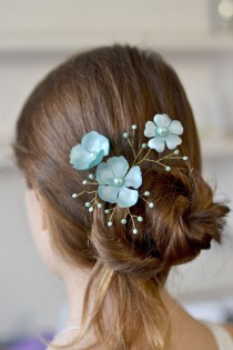 wedding photo - Blue flower hair pin Crystal hair vine Blue floral pin Bridal head piece Wedding blue hair dress Turquoise hair pin