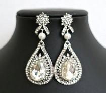 wedding photo -  Bridal Drop Earrings, Pearl Crystal Earrings, Wedding Earrings Vintage, Bridal Chandelier Earrings, Wedding Jewelry Crystal Earrings