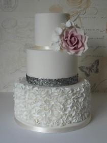 wedding photo - White Gorgeous Cake