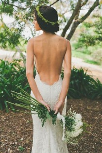 wedding photo - Backless dress