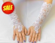 wedding photo - Long lace gloves, white wedding gloves, bridal gloves, evening gloves, prom gloves 10.5"