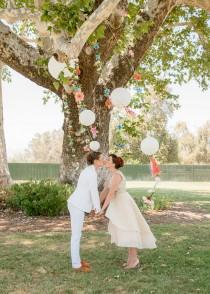 wedding photo - A classy and colorful picnic wedding with lawn games and cheeseburgers