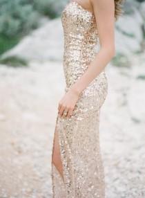 wedding photo - Gold And Glitter Dress