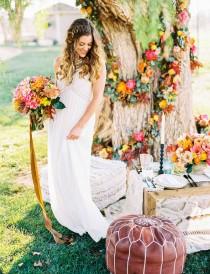 wedding photo - Vibrant + Colorful Fall Wedding Inspiration