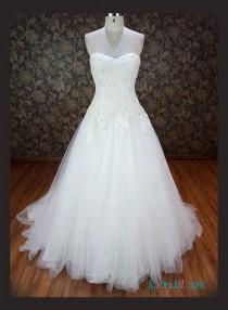 wedding photo -  Sweetheart neck beaded lace tulle ball gown wedding dress