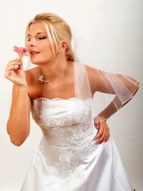wedding photo - Bridal Shoulder Veil  Half Circle Cut Pencil Edge Finish Model Abby