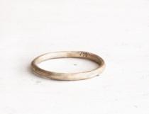 wedding photo - Earthy wedding ring. 18k gold. Sophie.