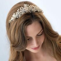 wedding photo - Crystal Bridal Tiara, Pearl Wedding Crown, Rhinestone Wedding Tiara, Bridal Hair Accessory, Vintage Bridal Crown, Bridal Headpiece ~TI-3236
