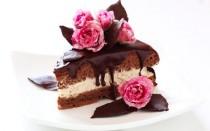wedding photo - Add Sweetness of Cakes to Your Celebration