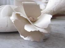 wedding photo - 5 Sand and Seashell Handmade Paper Flowers