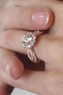 wedding photo - 24 Unique Engagement Rings That Wow