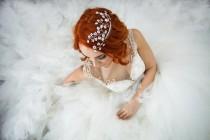wedding photo - Rhinestone bridal comb, Floral crystal comb, Wedding whimsical hairpiece, Bridal rhinestone hair vine, Wedding silver hairvine, Silver comb