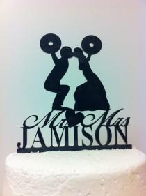 wedding photo - Silhouette Couple Weight Lifting, Cross Fit Training Wedding Cake Topper