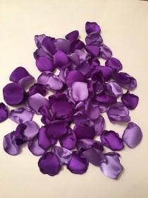 wedding photo - Rose Petals/Purple Rose Petals/Bridal Petals/Purple Wedding Decor/Light Purple Petals/Flower Girl Petals/Aisle Petals/Dark Purple Petals