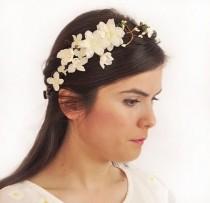 wedding photo -  white head wreath. Wedding flower crown, Hair floral crown, Wedding Hairpiece, Rustic Head Wreath, wedding Accessories - $64.00 USD