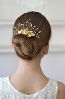 wedding photo -  Wedding comb Gold roses hair comb pearl vines hair back Bridal head piece gold lieves hair comb exquisite - $31.00 USD