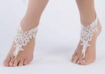 wedding photo -  Ivory Lace wedding sandles Bridal Foot Jewelry, Beach Wedding Sandals , Women's bridal ankle sandals Women's bridal ankle sandles, lace shoe - $27.90 USD