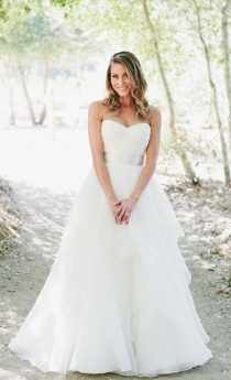 Wedding Dress Inspiration - Photo: Onelove Photography wedding photo - Wedding Dress Inspiration - Photo: Onelove Photography
