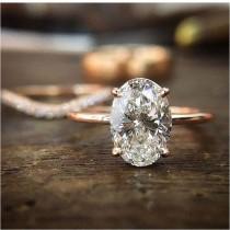 Simple And Elegant Engagement Ring That Perfect In Your Finger wedding photo - Simple And Elegant Engagement Ring That Perfect In Your Finger