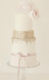 wedding photo - Wedding Cake Inspiration - Cotton & Crumbs