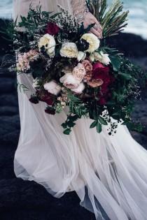 Windswept Seaside Elopement Inspiration wedding photo - Windswept Seaside Elopement Inspiration