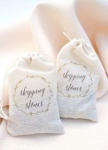 SMP Blogger Bride: DIY Skipping Stone Favor Bags wedding photo - SMP Blogger Bride: DIY Skipping Stone Favor Bags