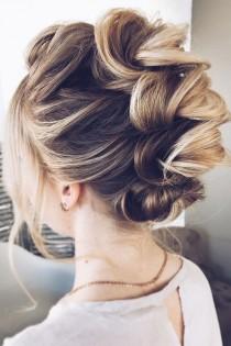 This Gorgeous Wedding Hairstyle Perfect For Every Wedding Season wedding photo - This Gorgeous Wedding Hairstyle Perfect For Every Wedding Season