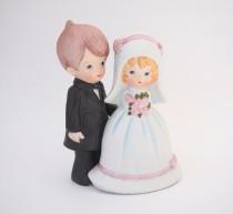 Vintage Wedding Cake Topper of Sweet Bride and Groom Cute Figurine, Ceramic Wedding Cake Decorative, Cottage Chic Rustic Budget Pair Classic wedding photo - Vintage Wedding Cake Topper of Sweet Bride and Groom Cute Figurine, Ceramic Wedding Cake Decorative, Cottage Chic Rustic Budget Pair Classic