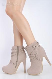 Shoe wedding photo - Shoe
