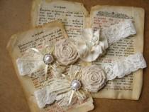 Ivory bridal garter, Keepsake Rustic wedding garter, Bridal garter set wedding photo - Ivory bridal garter, Keepsake Rustic wedding garter, Bridal garter set