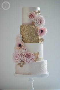 wedding photo - Cake Tips For Weddings