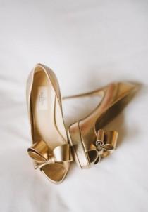 wedding photo - Wedding Shoes Inspiration - Photo: Mango Studios