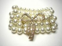 wedding photo -  Vintage White Pearl Bracelet