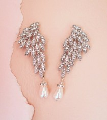 wedding photo -  Gatsby Inspired Bridal Crystal Earrings Art Deco Chandelier Earrings Bohemian Wedding Jewelry for Brides JAYNE Swarovski Pearl and Crystal - $57.00 USD