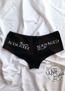 20 Magical Harry Potter Wedding Gifts To Give The Potterhead Couple In Your Life wedding photo - 20 Magical Harry Potter Wedding Gifts To Give The Potterhead Couple In Your Life